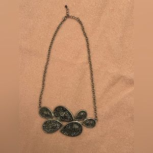 Black Rhinestone Drop Pattern Necklace